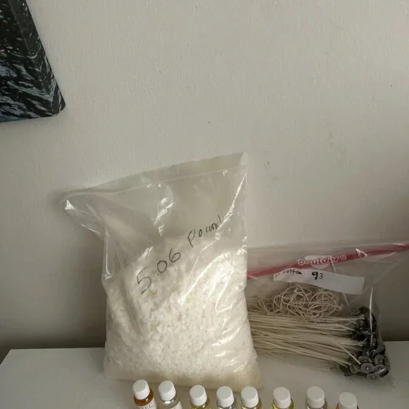 Soy Candle Making Kit lbs Flake, 93 Wick, 10 Cotton Cord 34” And 8 Fragrance - Picture 3 of 3